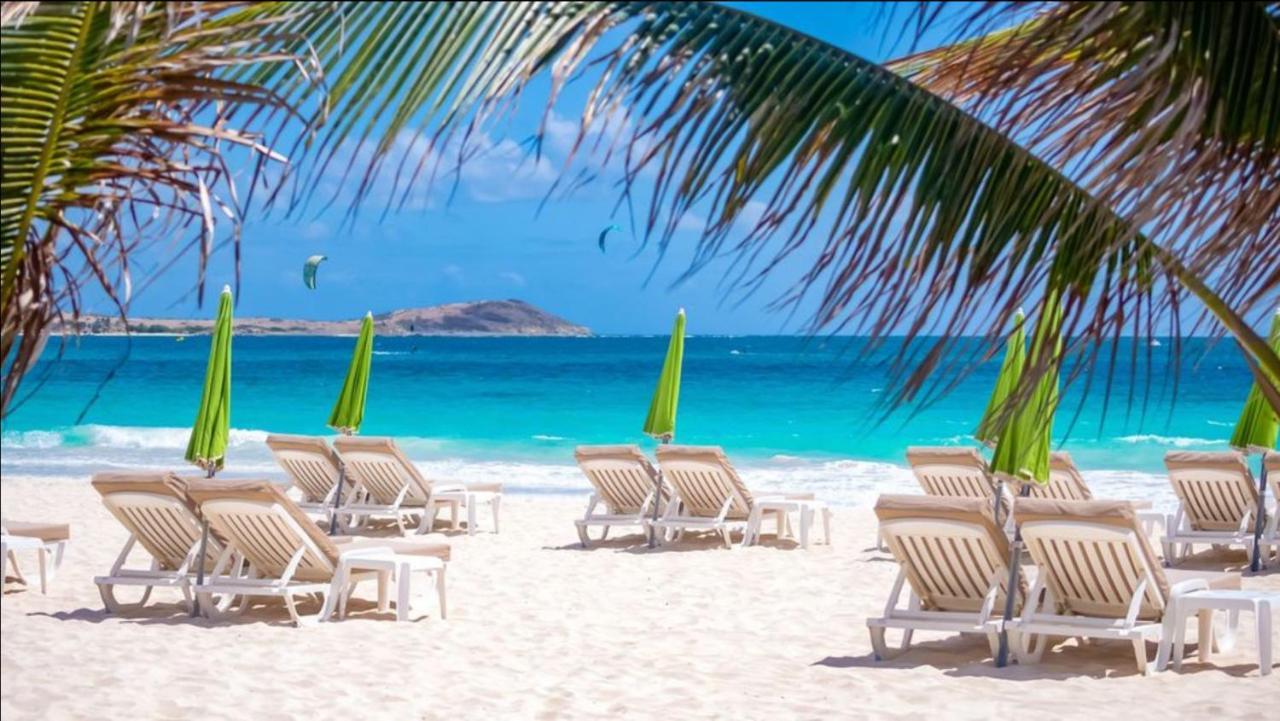 Apartamento Front Line Unit 520 Ft2 - 48 M2, On Second Floor, Stunning Ocean View Cul de Sac Exterior foto